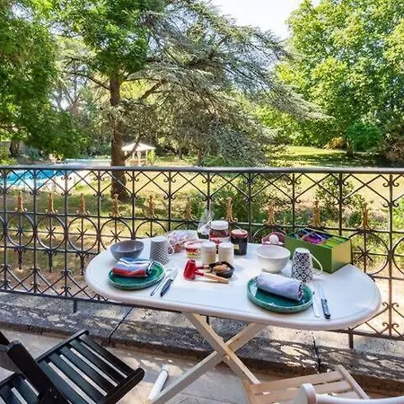 Un Chateau Pour Vos ?
