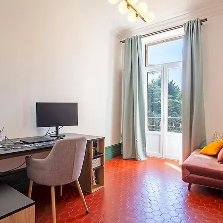 Guest house Un Chateau Pour Vos ? *
