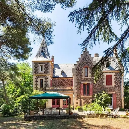 Un Chateau Pour Vos ?