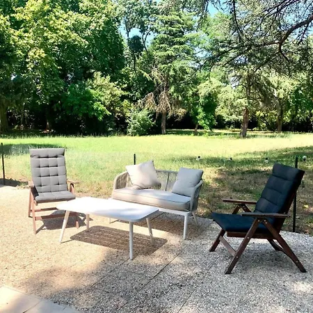 Un Chateau Pour Vos ? Pensión Agde